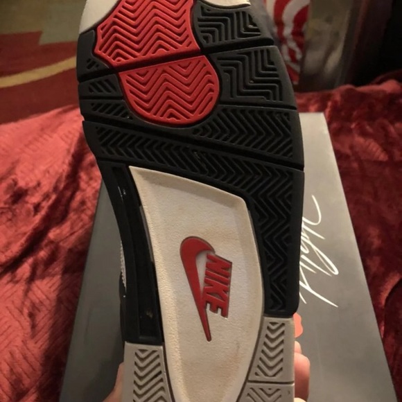 Jordan 4 SE “what the” - Picture 6 of 11